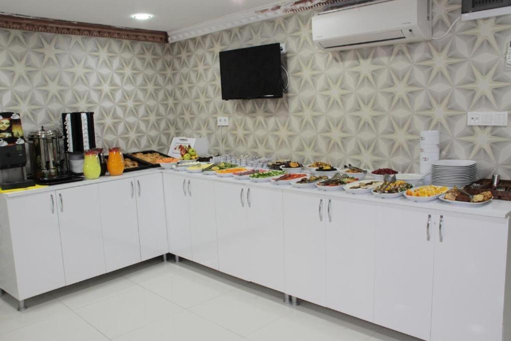 Diyar Budget Hotel Истанбул Екстериор снимка