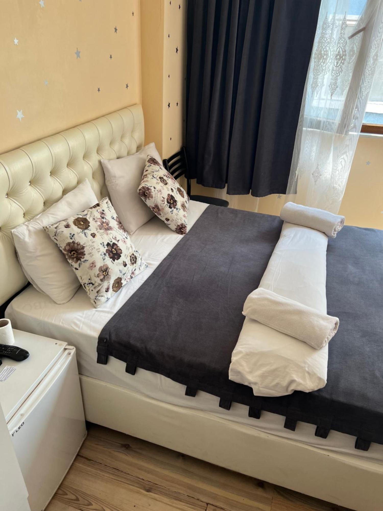 Diyar Budget Hotel Истанбул Екстериор снимка